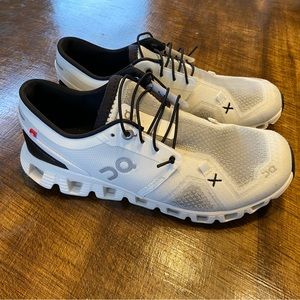 On cloud x 3 white/black